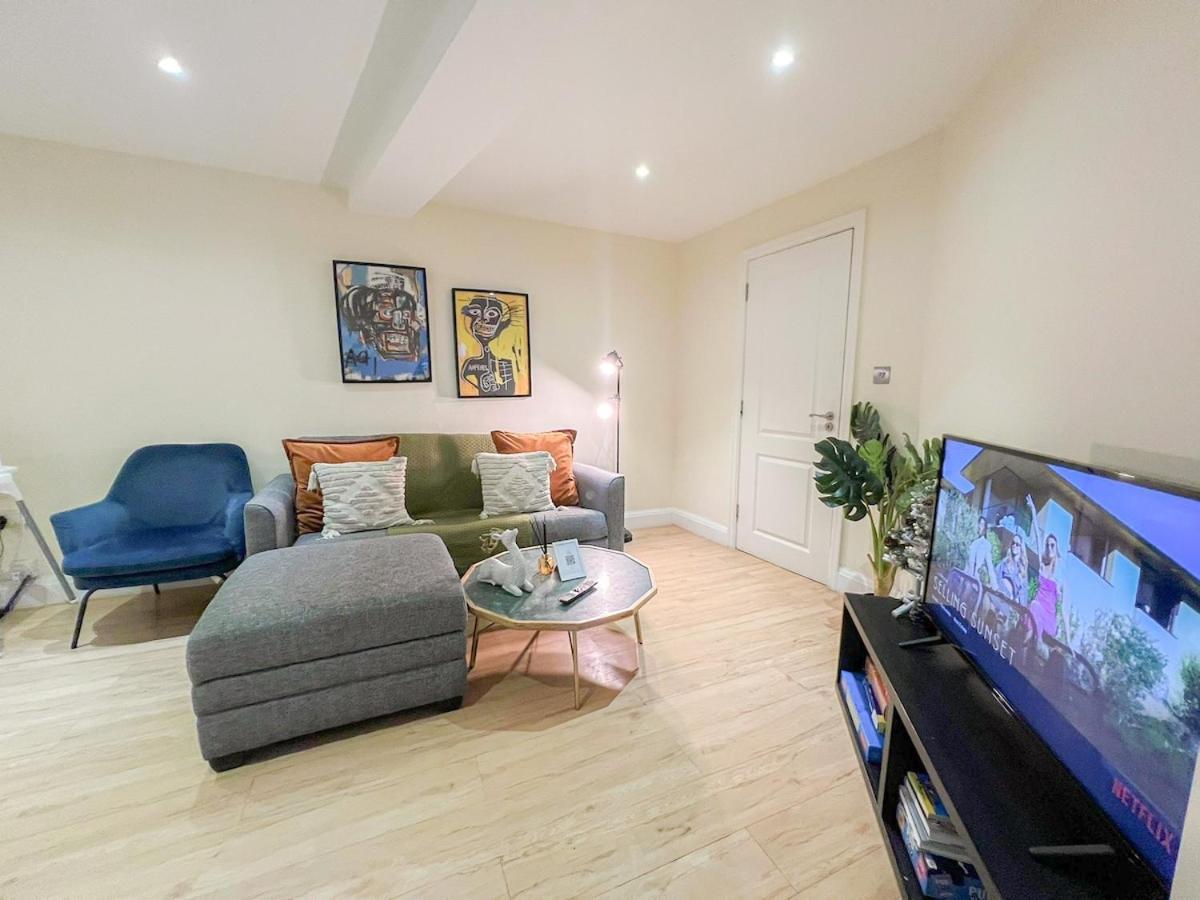 3 Bedroom Apartment With Private Terrace In Pimlico, Westminster, Victoria Londýn Exteriér fotografie