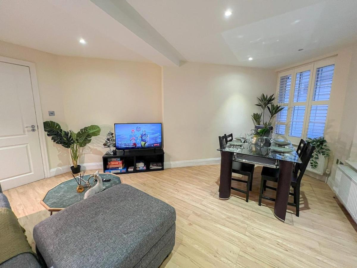 3 Bedroom Apartment With Private Terrace In Pimlico, Westminster, Victoria Londýn Exteriér fotografie